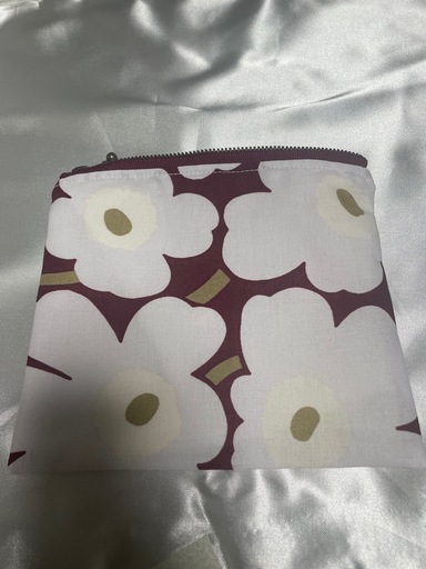 ハンドメイドポーチ　マリメッコ　marimekko