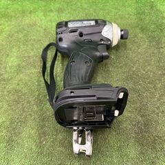 マキタ TD136DRFXB 充電式インパクトドライバー【野田愛宕店】【店頭取引限定】【中古】管理番号：ITIFXXW9RF9Q