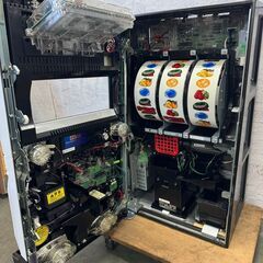 【ユニバーサルブロス】 沖ドキパラダイス 沖ドキ パチスロ実機 通電確認済 Y0385