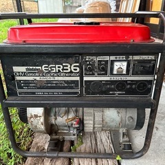 新ダイワ 発電機 EGR36  100v 200v