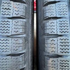 ハイエースにバリ山スタッドレス❗️早期引取り優遇‼️
