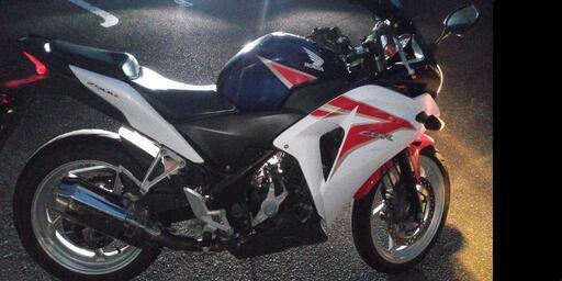 ホンダcbr250r(県内配送可)(早期取引値下げ可)