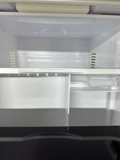 ジモティ来店特価!! 冷蔵庫 ヒタチ R-V32SVL 2023 J-10251 ジャングル 