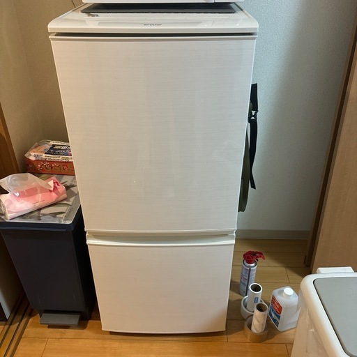 冷蔵庫シャープ