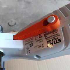 新品スチール小型充電草刈り機、バッテリー刈り払い機