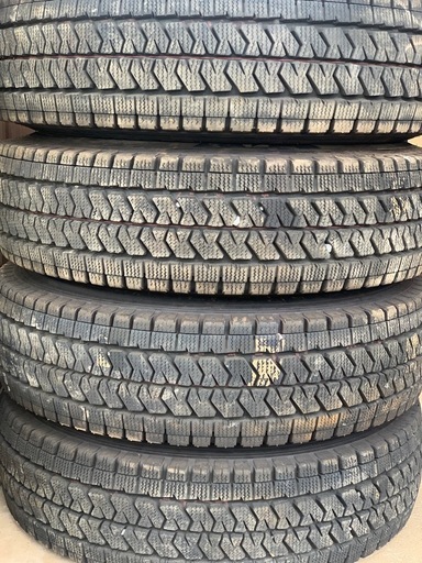 スチールホイール!/タイヤ付4本セット195/80R15LT/2023年製