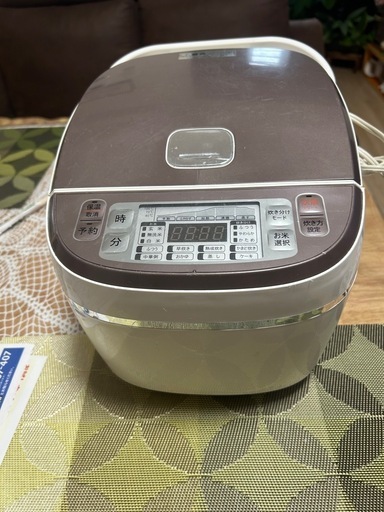 炊飯器　8合炊き