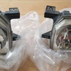 ステージア　中期　キセノンロゴ入り　フロントヘッドライト一式