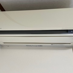 ルームエアコンです