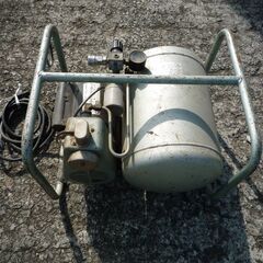 マキタエアーコンプレッサーの中古が安い！激安で譲ります・無料で  