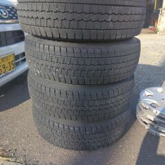 ★200ハイエース　195/80R15 ホイール、キャップ付き　中古4本 ☆200ハイエース 195/80R15 ホイール、キャップ付き 中古4本