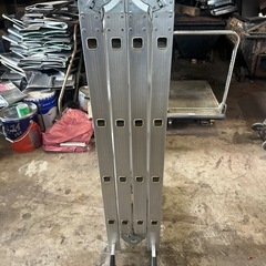 アルミ製ラダーハシゴ2個