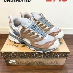 ナイキ テラフマラ × UNDEFEATED