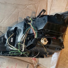 レクサス LEXUS is250 350ヘッドライト 前期→後期仕様 へ