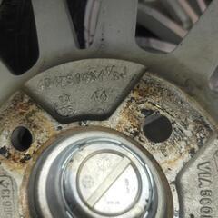 スタッドレスタイヤ　ホイールセット　溝あり