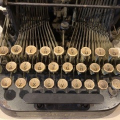アンティーク　インテリア　タイプライター