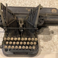 アンティーク　インテリア　タイプライター