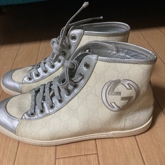 GUCCIハイカットスニーカー