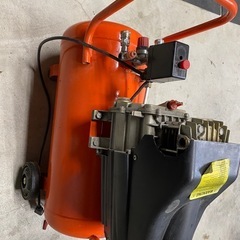 コンプレッサー　ZA5050 実動　大容量　100V