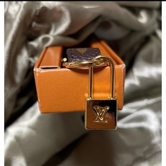 【LOUIS VUITTON】ルイヴィトン ストラップ チャーム  モノグラム 