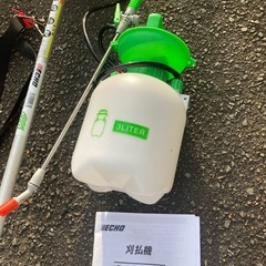 刈り払い機、散布機付き　❗️美品✨　　　　バラ売り可能❗️鎌、ノコ、剪定バサミ、ヘルメッ、セット‼️