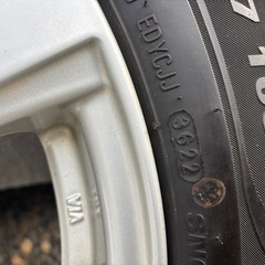 【お渡し予定者あり】スタッドレスタイヤ 215 60 R17 エスティマハイブリッド 