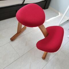 バランスチェア イージー ベージュ バランスラボ 姿勢が良くなる椅子 学習椅子 姿勢 矯正 椅子 猫背 幅53cm高さ54cm奥行62~72cm