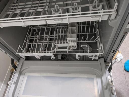 食洗機（パナソニック NP-TH4 2021年製）を尼崎市の方より【出張