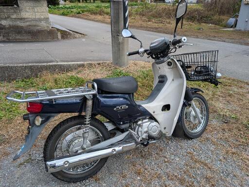 スーパーカブ50 　セル付き4速　バッテリー、プラグ、シート、ミラー新品