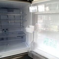 シャープ 冷凍冷蔵庫 SJ-W352C 350L 3ドア 左右開き どっちもドア 節電モード ナノ低温脱臭触媒   2017年製☆店頭お引き取り歓迎【自社配送は札幌市内限定】札幌市白石区