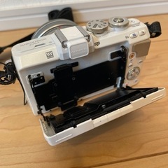 【ジャンク品】オリンパス ミラーレス E-PL7 本体+レンズセット