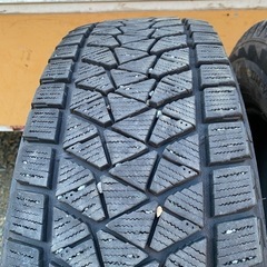 スタッドレス　ブリヂストン　DMV2　215/70r16