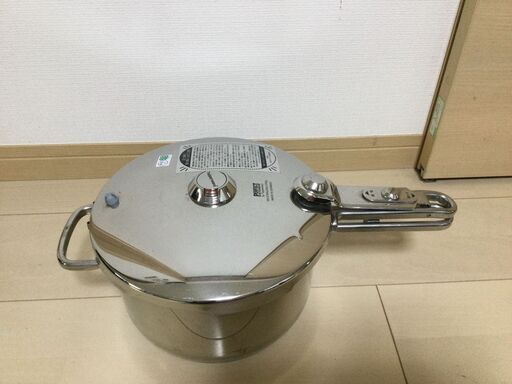 TUPPERWAEWの未使用の圧力鍋　値下げしました