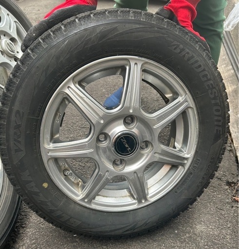 スタッドレスタイヤ155 65 r13（ブリザック／自動車用タイヤ、ホイール 