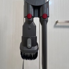 Dyson  V8 slim fluffy　