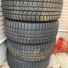 スタッドレスタイヤ　ダンロップwintermaxx03　　