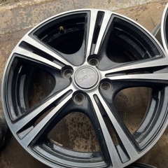 マナレイ　ROZEST 15インチ　アルミホイール