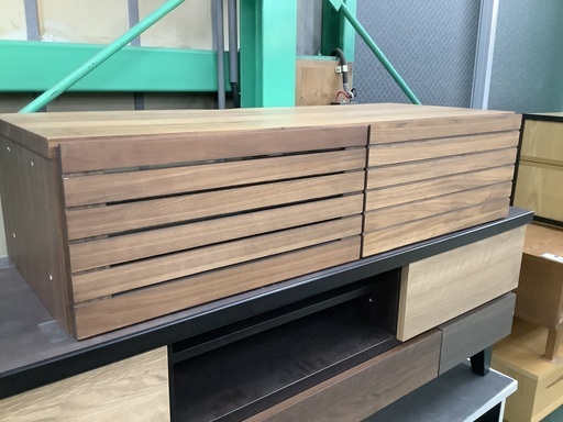 【モデルルーム展示品】W1200 シェルフ 木目調ダークブラウン【JX1027-01】 モデルルーム展示品】W1200 シェルフ 木目調ダークブラウン【JX1027-01】