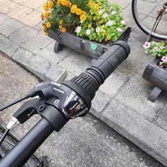 クロスバイク　７００ｘ２８ｃ　６変速　黒　配達可能