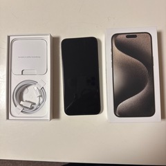 美品　iPhone15 ProMax 512GB  