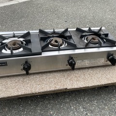 ■使用数回 美品 中古品 リンナイ 卓上３口コンロ RSB-306SV LPガス 2016年 738ｘ275ｘ151ｍｍ 動作問題なし■ □使用数回 美品 中古品 リンナイ 卓上3口コンロ RSB-306SV LP