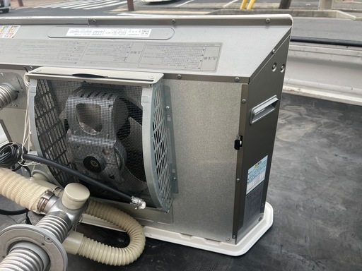 ○コロナ CORONA 密閉式 FF式石油ストーブ FF-AG6813H 美品○