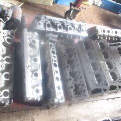 M-ベンツ107-126シリーズ―エンジン部品シリンダーヘツトセツト M-ベンツ107-126シリーズ―エンジン部品シリンダーヘツトセツト