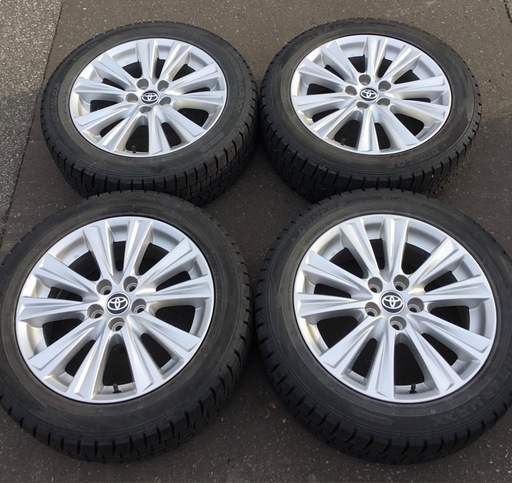 中古溝ありダンロップスタッドレスセット235/50R18 30系アルファード等
