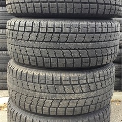 バリ溝 235/50R18 ダンロップ スタッドレスタイヤ 4本セット (北海道 