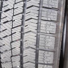 スタッドレスタイヤ VRX2 175 65 14 4本 バリ山 イボあり 2023年製