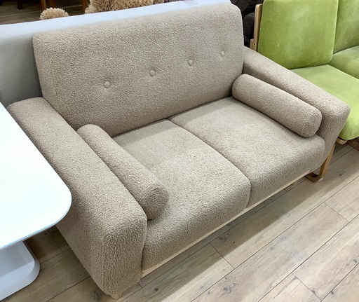 ニトリ 2人掛けソファーのご紹介です。