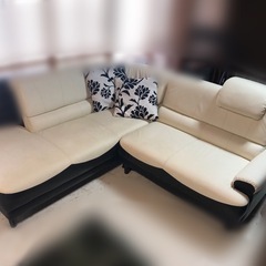 今週の土日引き取り！4万から値下げ ホワイト レザーソファー 高級感 