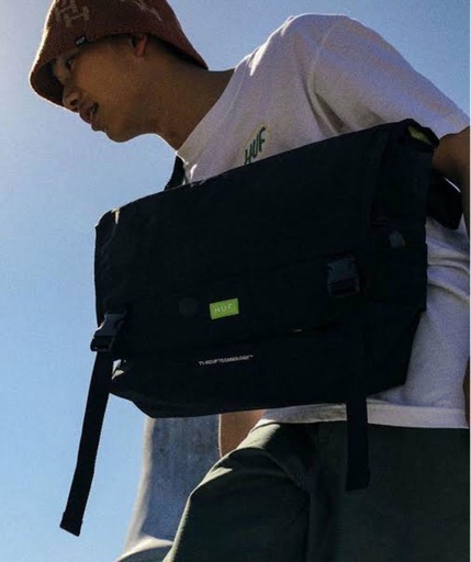 HUF MESSENGER BAG HUF メッセンジャー 新品】incase(インケース