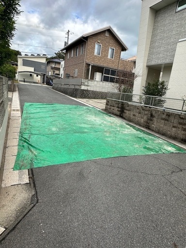 養生や防草用など用途いろいろな巨大シート